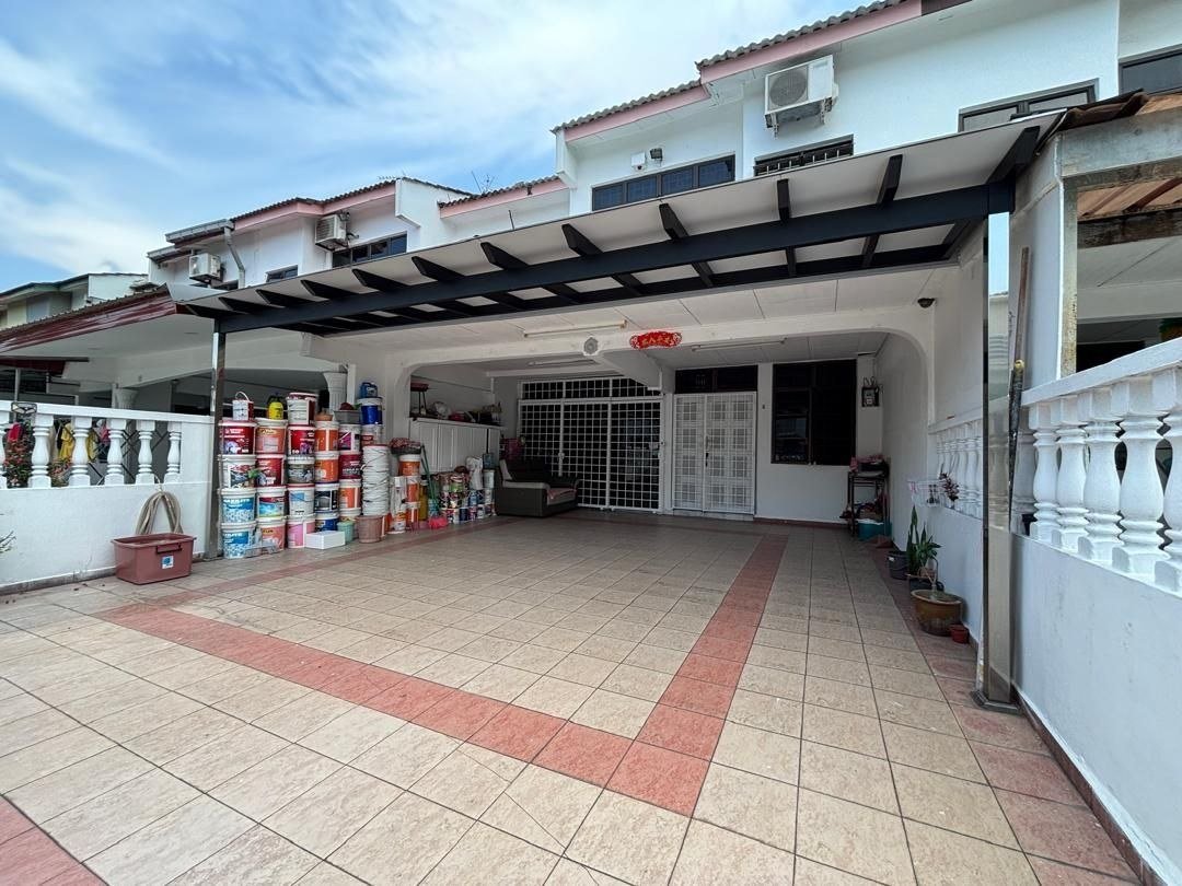 Double Storey Terrace House @ Desa Cemerlang