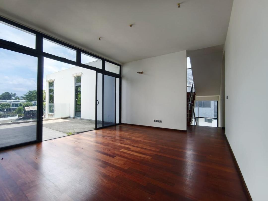 3 storey bungalow @ The Hills Horizon Hills