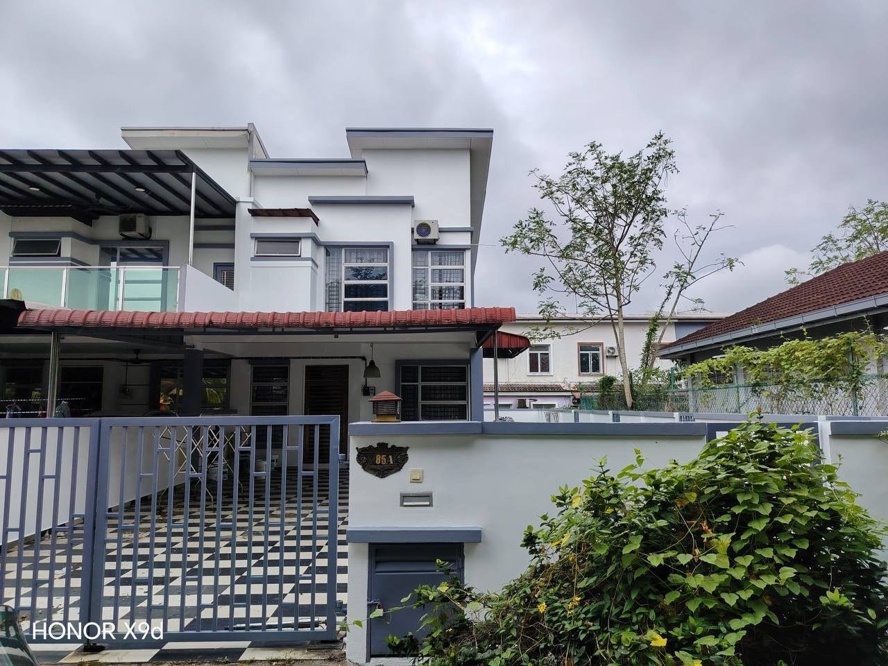 / Double Storey End @ Taman Bukit Indah