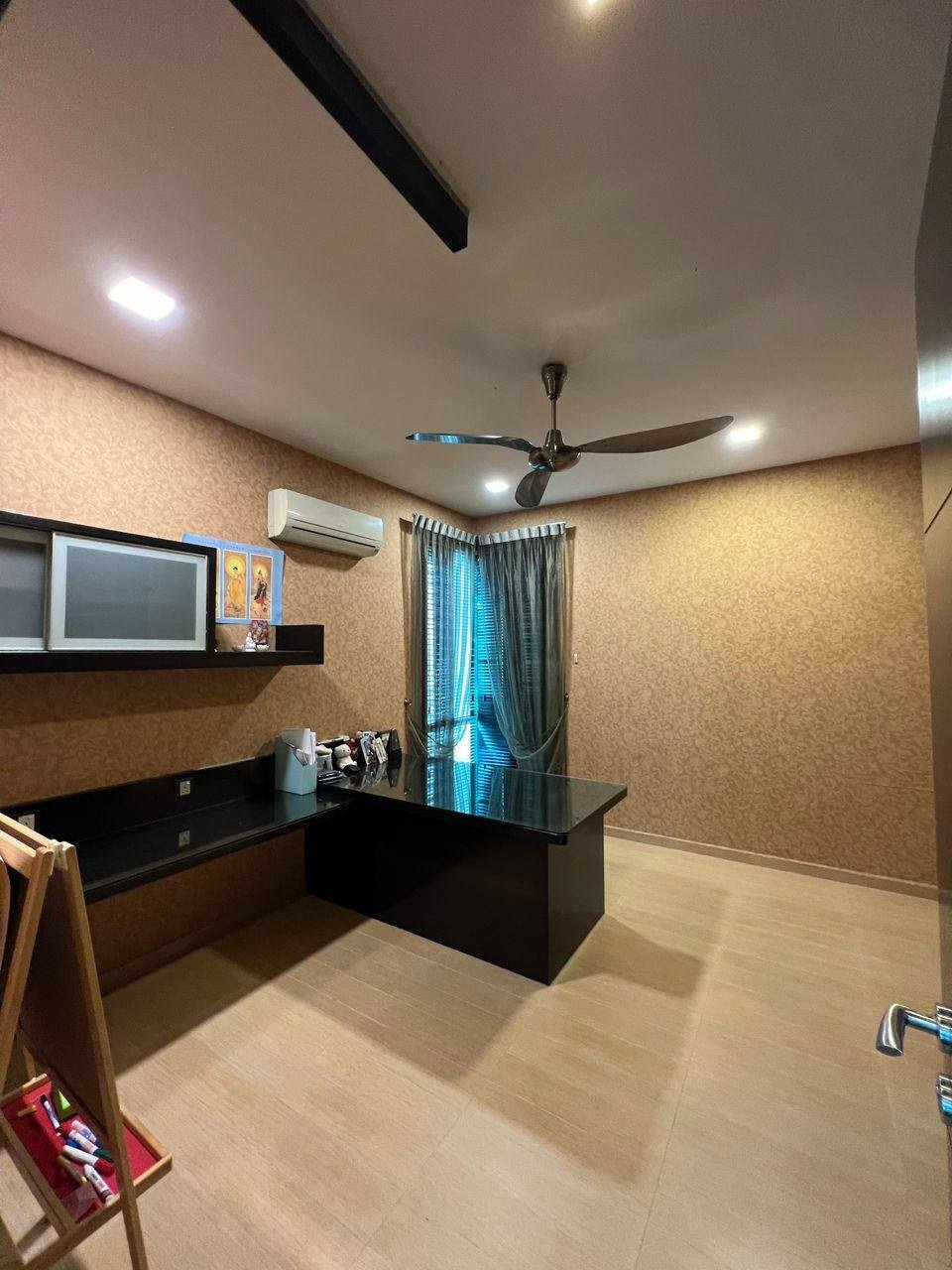 Austin Perdana Double Storey Semi-D House (Corner Lot)
