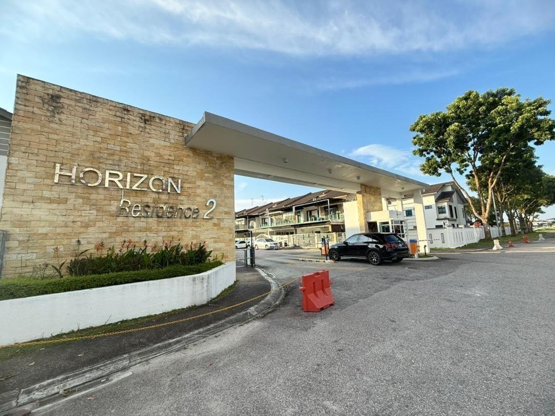 2 Storey Superlink Terrace @ Bukit Indah Horizon Residence 2