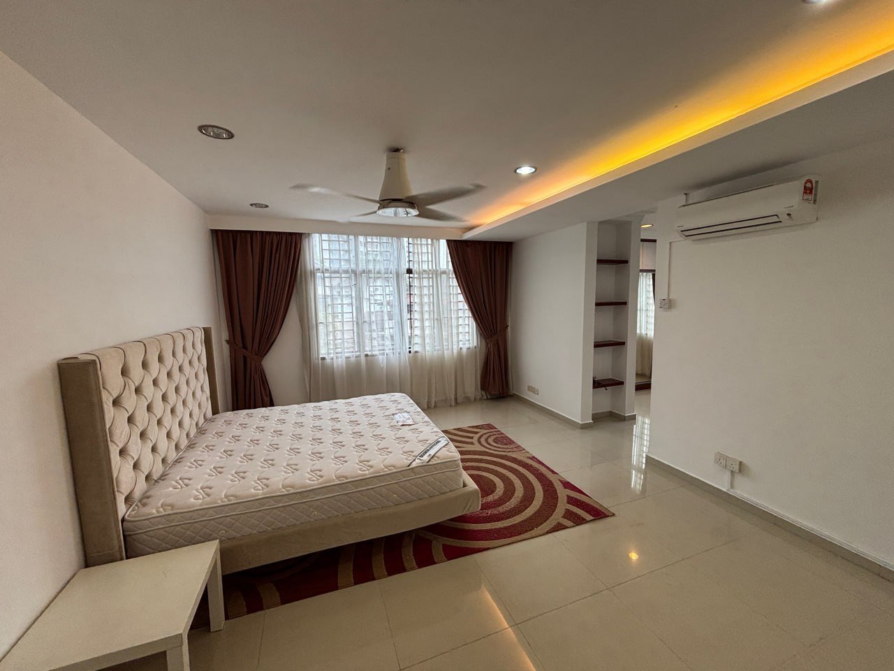 Palm Garden · Spacious residence